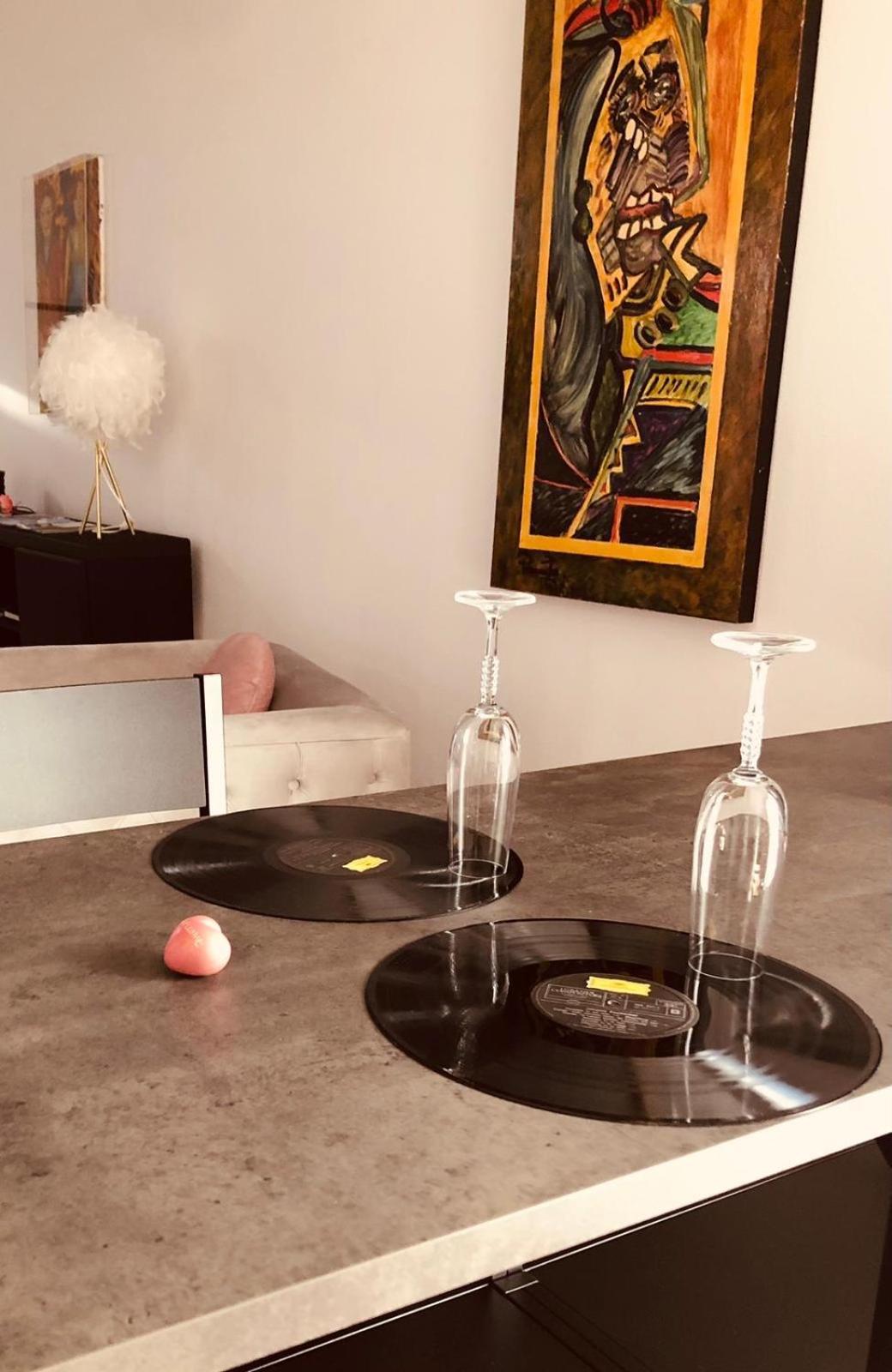 Arona Picasso'S House Modern Art Apartment Bagian luar foto